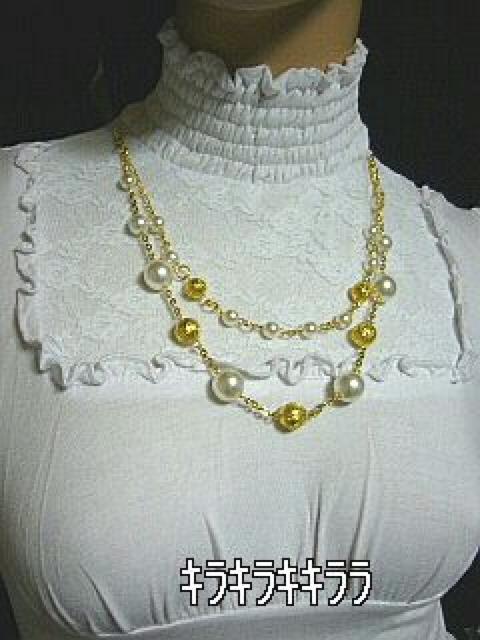 【Divas】《New》ゴールド2連ネックレス付★胸元刺繍カットソー<ホワイト> < ブランド 【Divas】《New》ゴールド2連ネックレス付★胸元刺繍カットソー<ホワイト> < ブランドの