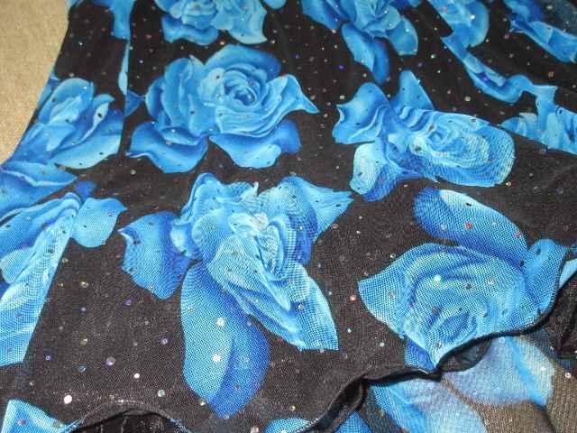 ロング丈*フレアドレスワンピース*花柄(ブルー×ブラック) < 女性ファッション  ロング丈*フレアドレスワンピース*花柄(ブルー×ブラック) < 女性ファッションの