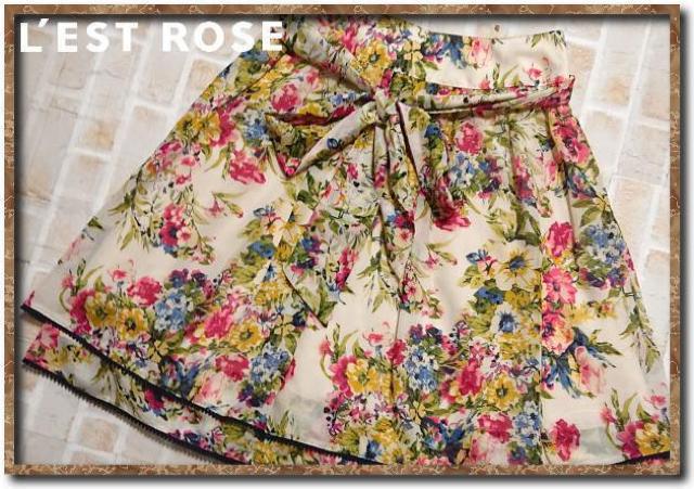 レストローズ リボン付き花柄スカート オフホワイト < ブランド レストローズ リボン付き花柄スカート オフホワイト < ブランドの