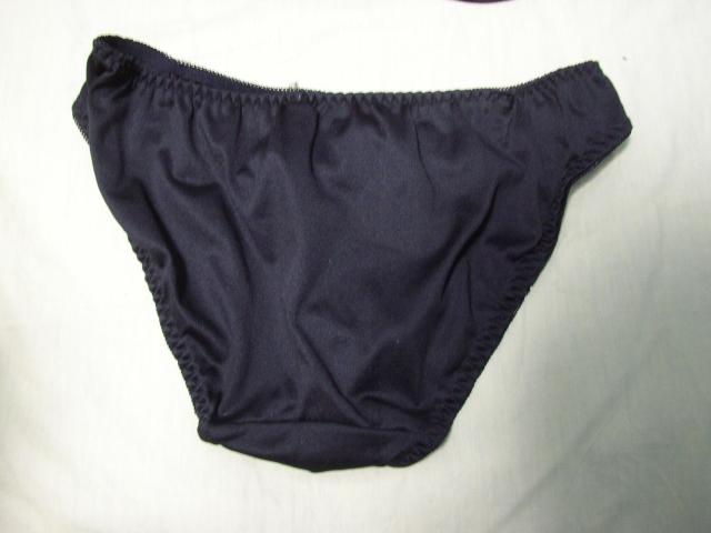 光沢ワインレッドとレース使いB75Mワイヤー入り < 女性ファッション  光沢ワインレッドとレース使いB75Mワイヤー入り < 女性ファッションの