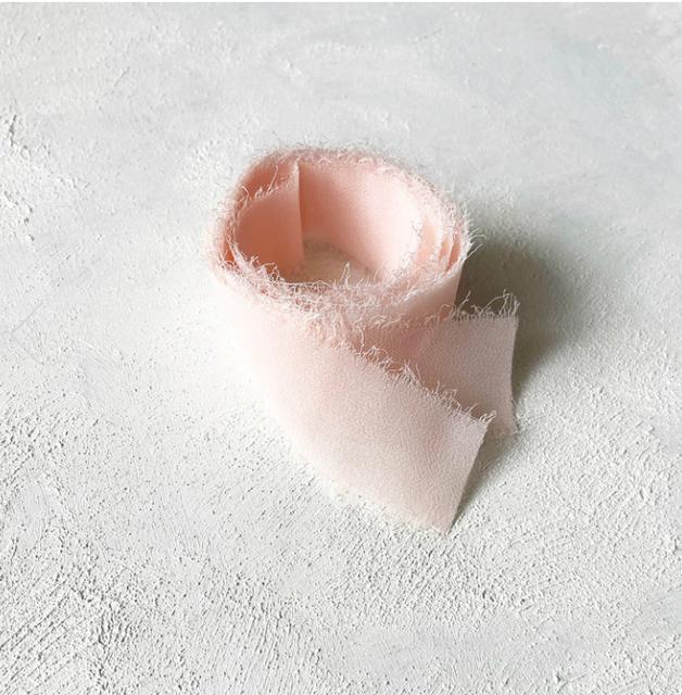 ダメージ加工 シフォンリボン●ダスティピンク ピンクベージュ●1m 100cm●ウェディング結婚式 ハンドメイド < インテリア/ライフ  ダメージ加工 シフォンリボン●ダスティピンク ピンクベージュ●1m 100cm●ウェディング結婚式 ハンドメイド < インテリア/ライフの