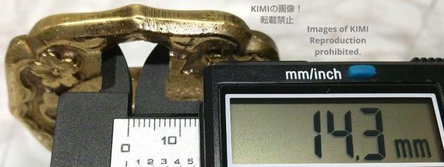 九八式軍刀の鍔 真鍮製 桜 九八式軍刀 B Gunto Tsuba 軍装美術 98式軍刀 旧日本軍 Type 98 miliのつば < インテリア/ライフ  九八式軍刀の鍔 真鍮製 桜 九八式軍刀 B Gunto Tsuba 軍装美術 98式軍刀 旧日本軍 Type 98 miliのつば < インテリア/ライフの