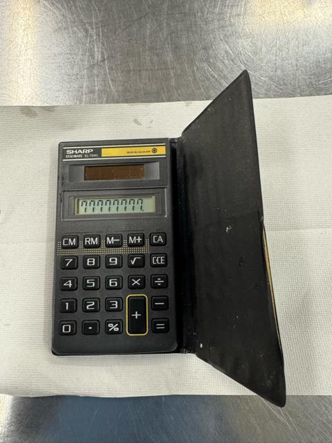 SHARP 8桁 ソーラー 電卓 ELSI MATE EL-T840 !。 < インテリア/ライフ  SHARP 8桁 ソーラー 電卓 ELSI MATE EL-T840 !。  < インテリア/ライフの