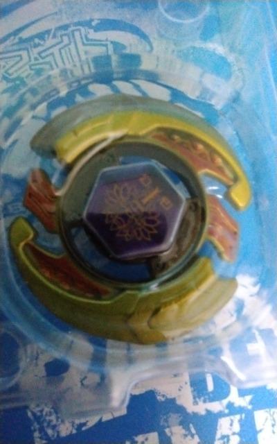 ベイ!ケツァコアトル90WF ゴールドversion !新品未使用!プレミアベイ!オマケ付き! < おもちゃ  ベイ!ケツァコアトル90WF ゴールドversion !新品未使用!プレミアベイ!オマケ付き! < おもちゃの