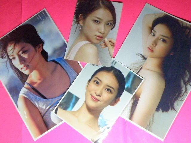 ★武井 咲(たけい えみ)チャーミング&セクシーショット A4サイズ2枚+A5サイズ+2Lサイズ7枚+◎ クリアポケット入り < タレントグッズ ★武井 咲(たけい えみ)チャーミング&セクシーショット A4サイズ2枚+A5サイズ+2Lサイズ7枚+◎ クリアポケット入り < タレントグッズの