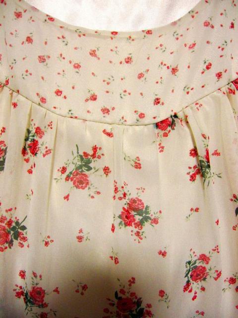 新品 フェルゥ Feroux リボンゴムベルト フラワー 花柄 フレア ワンピース S < ブランド 新品 フェルゥ Feroux リボンゴムベルト フラワー 花柄 フレア ワンピース S < ブランドの