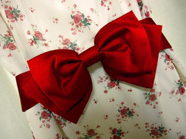 新品 フェルゥ Feroux リボンゴムベルト フラワー 花柄 フレア ワンピース S < ブランド 新品 フェルゥ Feroux リボンゴムベルト フラワー 花柄 フレア ワンピース S < ブランドの