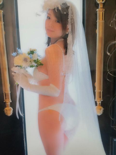 篠崎愛表紙 ヤングチャンピオン クリアファイル付き < 本/雑誌 篠崎愛表紙 ヤングチャンピオン クリアファイル付き < 本/雑誌の