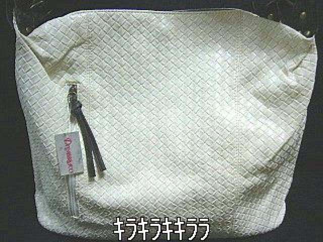 【DIVABBRACCI】《New》編み込み風★ショルダーバッグ<ホワイト> < 女性ファッション  【DIVABBRACCI】《New》編み込み風★ショルダーバッグ<ホワイト> < 女性ファッションの