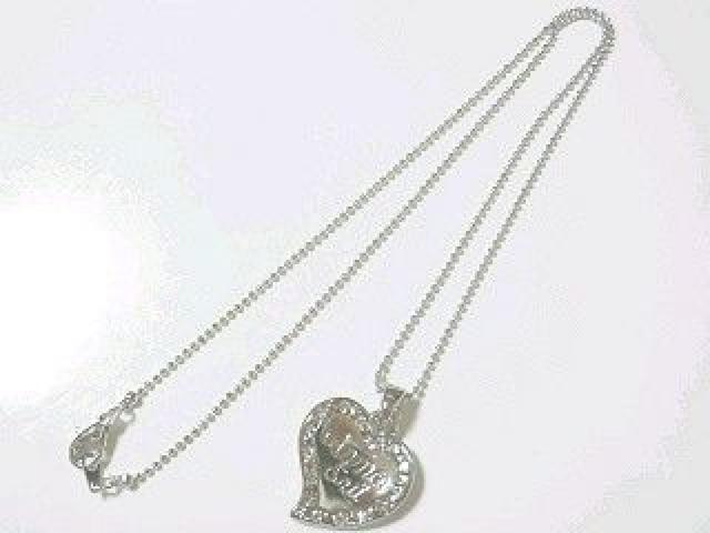 【プラチナ】プレートハートネックレス 箱付 < 女性アクセサリー/時計 【プラチナ】プレートハートネックレス 箱付 < 女性アクセサリー/時計の