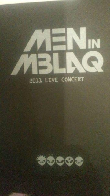 激レア!☆MBLAQ/2011 LIVE CONCERT1stフォットブックDVD付き!☆超美品! < タレントグッズ  激レア!☆MBLAQ/2011 LIVE CONCERT1stフォットブックDVD付き!☆超美品! < タレントグッズの