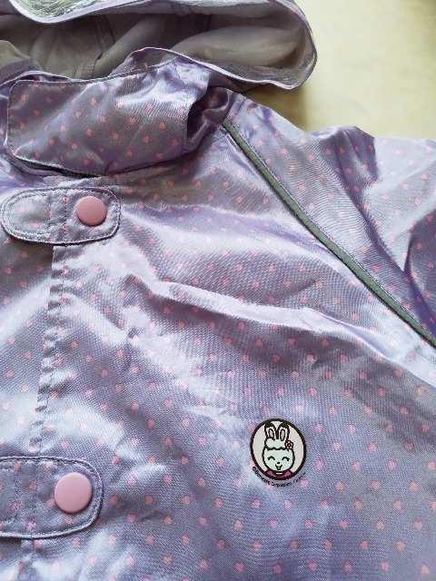 美品♪女の子☆110pレインコート(薄紫×ピンクハート柄)ポーチ入 < キッズ/ベビー  美品♪女の子☆110pレインコート(薄紫×ピンクハート柄)ポーチ入 < キッズ/ベビーの