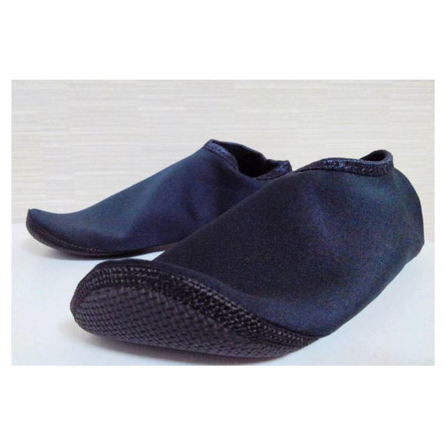 【新品】ウォーターソックス“キッズ・黒”(19.0cm〜20.0cm) < レジャー/スポーツ  【新品】ウォーターソックス“キッズ・黒”(19.0cm〜20.0cm) < レジャー/スポーツの