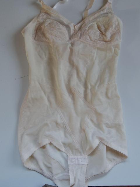 103 新品未使用 ボディースーツ補正下着 ワコール A75 < 女性ファッション 103 新品未使用 ボディースーツ補正下着 ワコール A75 < 女性ファッションの