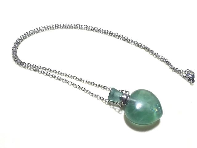 天然石★グリーンフローライト 香水瓶 ペンダント < 女性アクセサリー/時計 天然石★グリーンフローライト 香水瓶 ペンダント < 女性アクセサリー/時計の