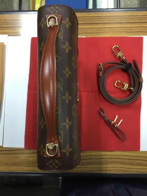 正規 ルイヴィトン 2WAYセカンドバッグ モンソー 極上品 LV < ブランド  正規 ルイヴィトン 2WAYセカンドバッグ モンソー 極上品 LV < ブランドの