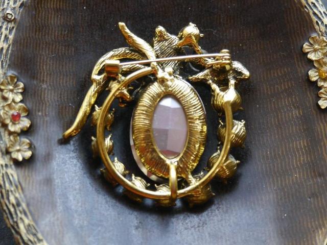 新品アンティーク調きらきらローズ系ストーンブローチ ペンダントトップにも クラシック ヴィンテージ風 ヴィクトリアン ゴシック < 女性アクセサリー/時計  新品アンティーク調きらきらローズ系ストーンブローチ ペンダントトップにも クラシック ヴィンテージ風 ヴィクトリアン ゴシック < 女性アクセサリー/時計の