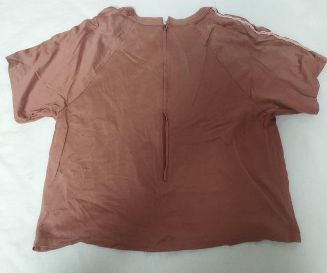 茶 シャーリング Tシャツ < 女性ファッション  茶 シャーリング Tシャツ < 女性ファッションの