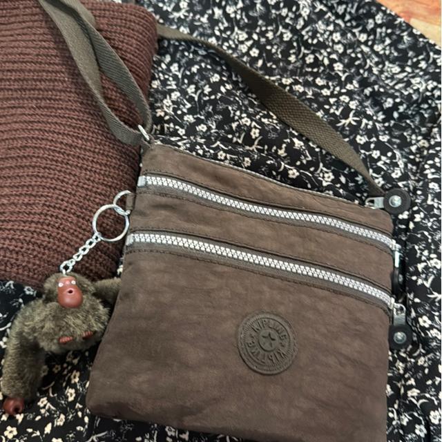 感謝を込めて★KIPLINGショルダーバック★ナチュラル系セットアップ★1000円スタート < ブランド 感謝を込めて★KIPLINGショルダーバック★ナチュラル系セットアップ★1000円スタート < ブランドの