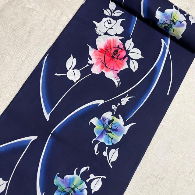 浴衣 反物 濃紺 本染 ばら柄 薔薇 バラ リメイク ハンドメイド 材料向 ゆかた < ペット/手芸/園芸 浴衣 反物 濃紺 本染 ばら柄 薔薇 バラ リメイク ハンドメイド 材料向 ゆかた < ペット/手芸/園芸の