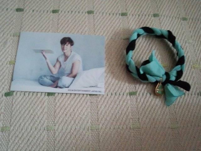 *東方神起☆TREEゴムブレスレット写真ステッカー付き♪ < タレントグッズ *東方神起☆TREEゴムブレスレット写真ステッカー付き♪ < タレントグッズの