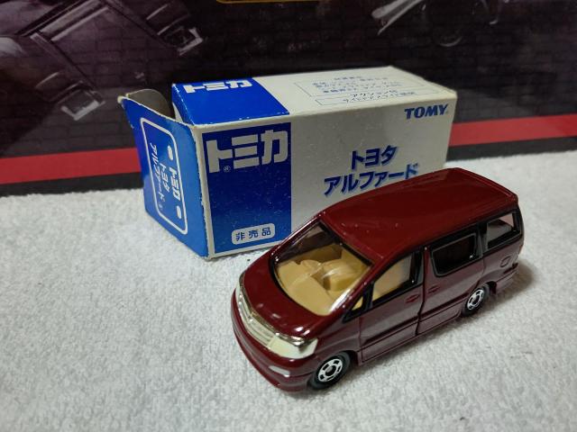 g~J g^ At@[h }[   zr[ 