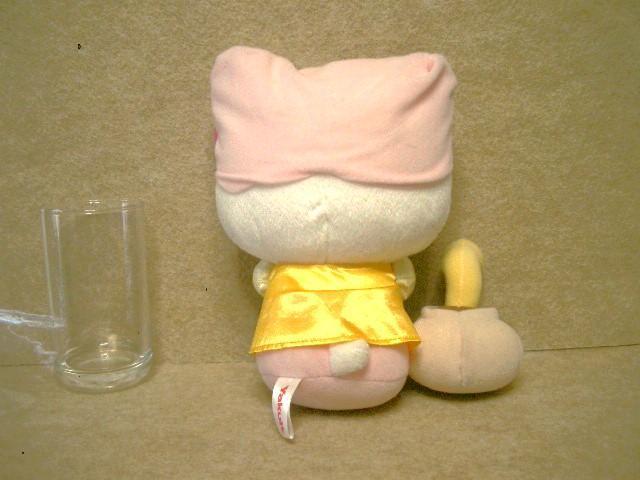 現状品◆ハローキティ<キティちゃんぬいぐるみ約20cm/ヘビ使い >A < おもちゃ  現状品◆ハローキティ<キティちゃんぬいぐるみ約20cm/ヘビ使い >A < おもちゃの