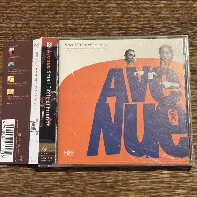 ySmall Circle of FriendszAvenue   CD/DVD/rfI 