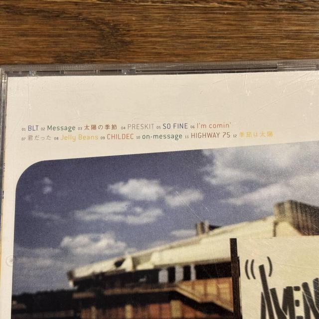 ySmall Circle of FriendszAvenue  CD/DVD/rfI 