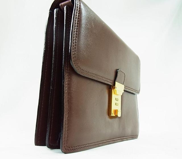 mKi BALLY o[ U[ ZJhobO@{v@uEn  uh 