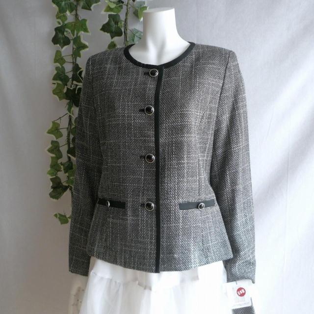 新品 a018 9号 日本製 高級 ラメ入り ツイード ジャケット 黒系 レディース ノーカラー 上質 上品 < 女性ファッション 新品 a018 9号 日本製 高級 ラメ入り ツイード ジャケット 黒系 レディース ノーカラー 上質 上品 < 女性ファッションの