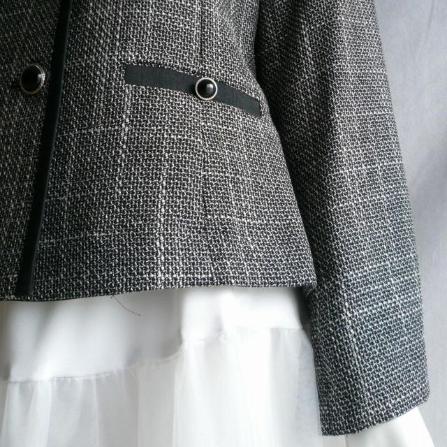 新品 a018 9号 日本製 高級 ラメ入り ツイード ジャケット 黒系 レディース ノーカラー 上質 上品 < 女性ファッション 新品 a018 9号 日本製 高級 ラメ入り ツイード ジャケット 黒系 レディース ノーカラー 上質 上品 < 女性ファッションの