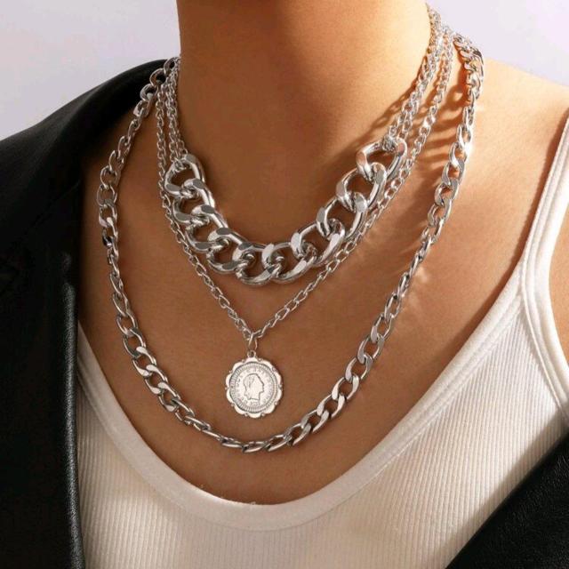 新品★コインデザイン3連ネックレス < 女性アクセサリー/時計  新品★コインデザイン3連ネックレス  < 女性アクセサリー/時計の