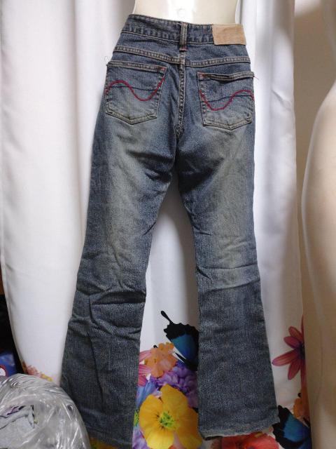 ブーツカット デニム < 女性ファッション  ブーツカット デニム < 女性ファッションの