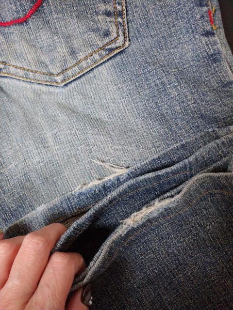 ブーツカット デニム < 女性ファッション  ブーツカット デニム < 女性ファッションの