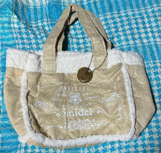 フェイクムートン トート 未使用 < 女性ファッション  フェイクムートン トート 未使用  < 女性ファッションの