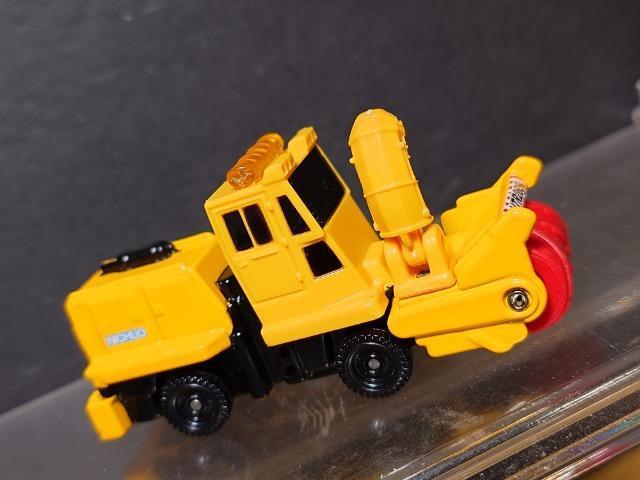 ★赤箱トミカ47★日本除雪機製作所ロータリ除雪車HTR265★ < ホビー  ★赤箱トミカ47★日本除雪機製作所ロータリ除雪車HTR265★ < ホビーの