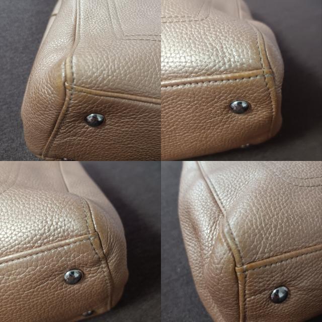 COACH★便利な三ツ口バッグ★肩掛けOK★ブラウンゴールド希少カラー★美品★コーチ★素敵ステキ★ < ブランド COACH★便利な三ツ口バッグ★肩掛けOK★ブラウンゴールド希少カラー★美品★コーチ★素敵ステキ★ < ブランドの