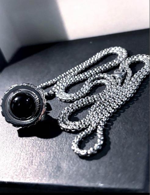 Vivienne Westwood タイニーオーブ ネックレス ブラック < ブランド  Vivienne Westwood タイニーオーブ ネックレス ブラック < ブランドの