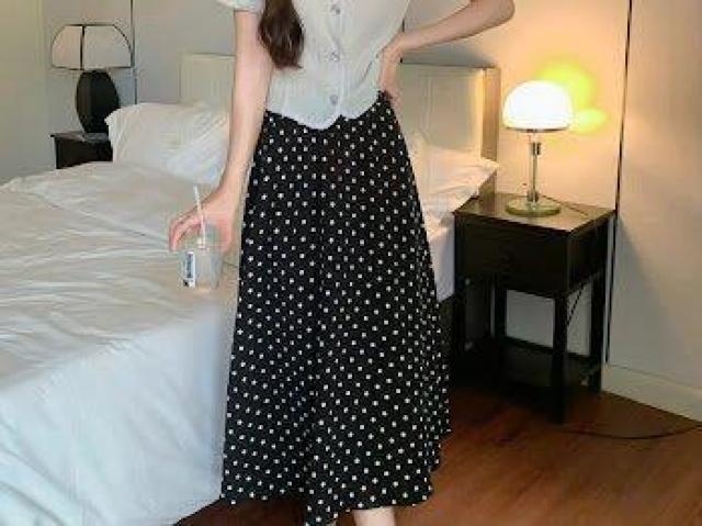 ドット柄 ロング スカート 春夏服 ボトムス ブラック < 女性ファッション ドット柄 ロング スカート 春夏服 ボトムス ブラック < 女性ファッションの