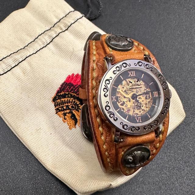 *極美品【SAAD】 機械式自動巻 彫銀装飾 裏スケ メンズウォッチ < 男性アクセサリー/時計 *極美品【SAAD】 機械式自動巻 彫銀装飾 裏スケ メンズウォッチ < 男性アクセサリー/時計の