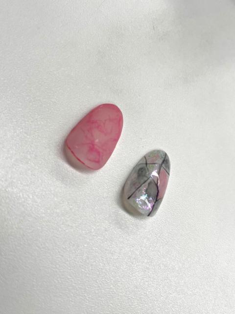 手描きニュアンスネイルチップ 2個セット ピンク系 カジュアル < 香水/コスメ/ネイル 手描きニュアンスネイルチップ 2個セット ピンク系 カジュアル < 香水/コスメ/ネイルの