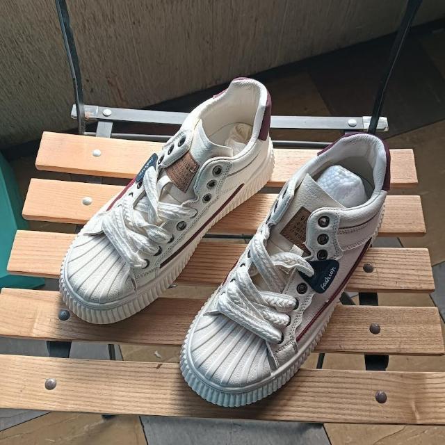 新品 25cm レディース スニーカー ホワイト シューズ 靴 ローカット < 女性ファッション 新品 25cm レディース スニーカー ホワイト シューズ 靴 ローカット < 女性ファッションの