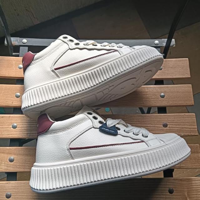 新品 25cm レディース スニーカー ホワイト シューズ 靴 ローカット < 女性ファッション 新品 25cm レディース スニーカー ホワイト シューズ 靴 ローカット < 女性ファッションの