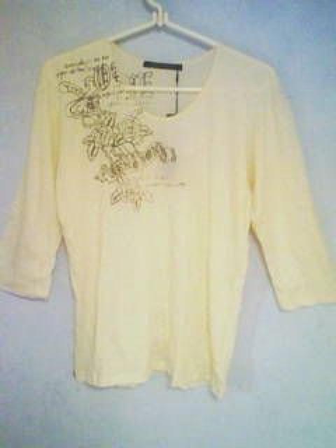 Aー96★新品★花柄5分袖カットソー クリーム M < 男性ファッション  Aー96★新品★花柄5分袖カットソー クリーム M < 男性ファッションの