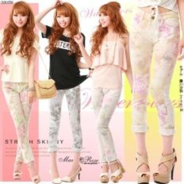 【夢展望】《New》大きな花柄*水彩ぼかし★ストレッチスキニーパンツ<ブラックL> < ブランド  【夢展望】《New》大きな花柄*水彩ぼかし★ストレッチスキニーパンツ<ブラックL>  < ブランドの