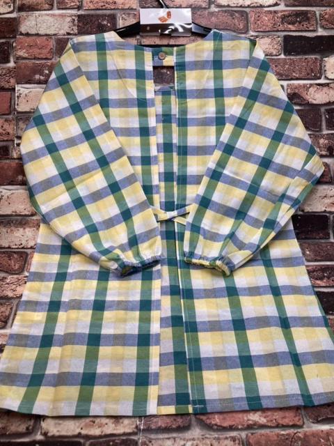 ゆったりサイズ! チェック柄&胸ボタンタイプ ポケット付き綿混かっぽう着B柄 (画像から)1枚 < 女性ファッション  ゆったりサイズ! チェック柄&胸ボタンタイプ ポケット付き綿混かっぽう着B柄 (画像から)1枚 < 女性ファッションの