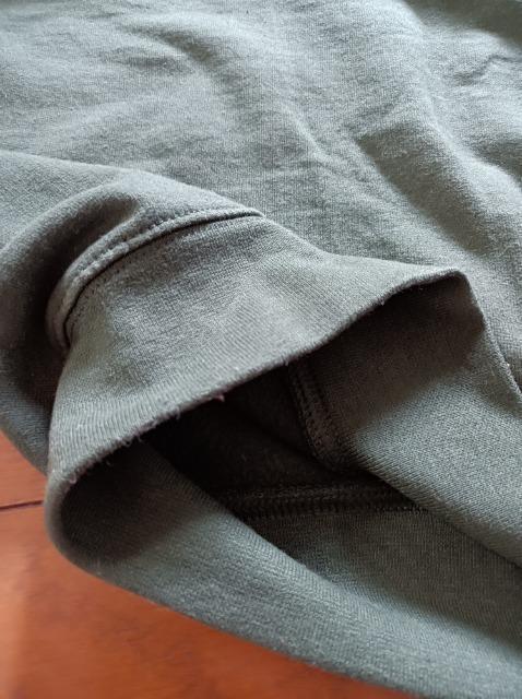 Champion★ロゴなしシンプル裏起毛トレーナー★新品同様★深緑★男女OK★チャンピオン★渋い★ < 男性ファッション Champion★ロゴなしシンプル裏起毛トレーナー★新品同様★深緑★男女OK★チャンピオン★渋い★ < 男性ファッションの