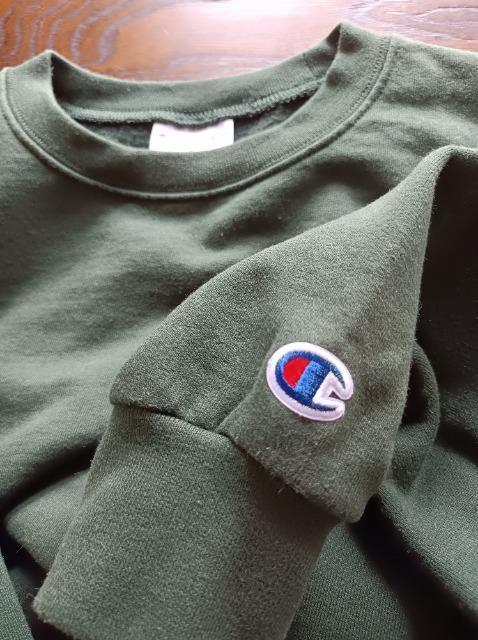 Champion★ロゴなしシンプル裏起毛トレーナー★新品同様★深緑★男女OK★チャンピオン★渋い★ < 男性ファッション Champion★ロゴなしシンプル裏起毛トレーナー★新品同様★深緑★男女OK★チャンピオン★渋い★ < 男性ファッションの