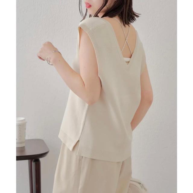 新品!!◆Chico/チコ◆ロゴ刺繍ルーズベスト★ライトベージュF*秋コーデ韓国コーデ♪ < ブランド  新品!!◆Chico/チコ◆ロゴ刺繍ルーズベスト★ライトベージュF*秋コーデ韓国コーデ♪ < ブランドの